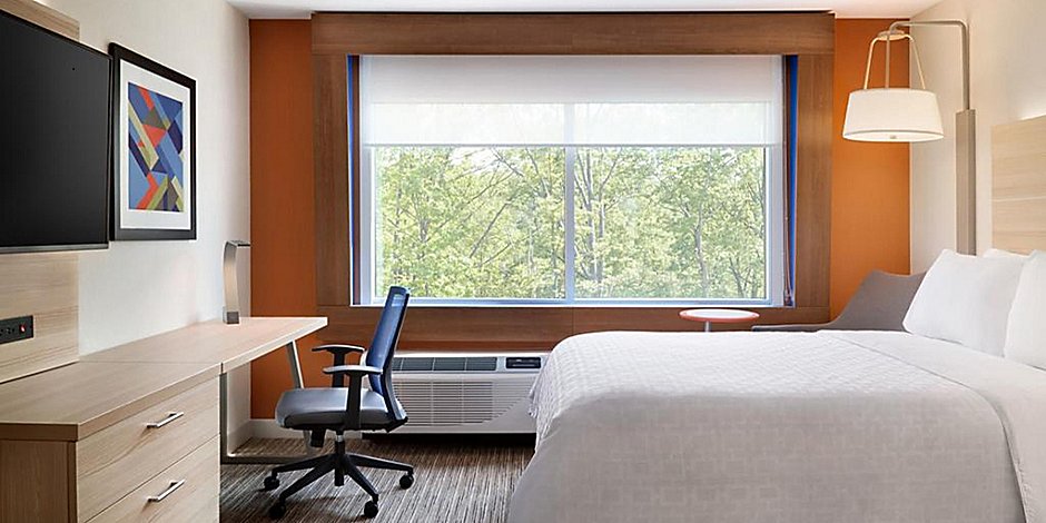 holiday inn hotel room