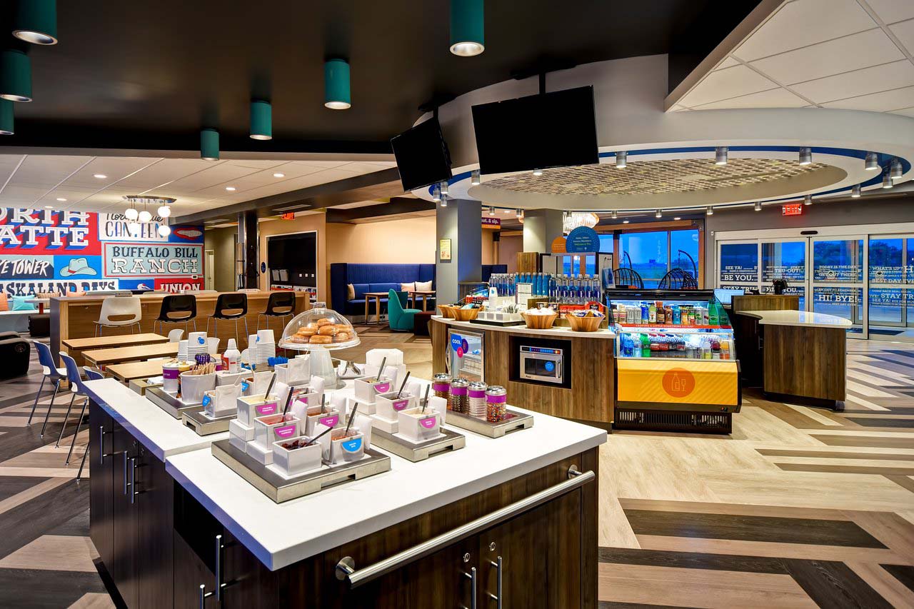 tru hilton breakfast bar