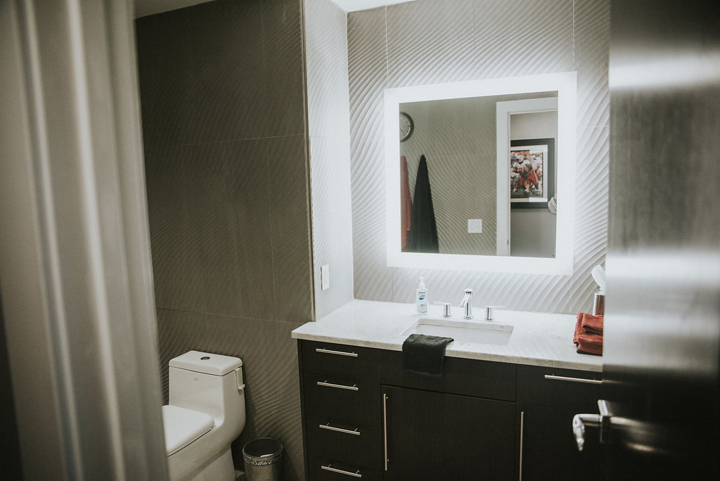 canopy row apartment bathroom