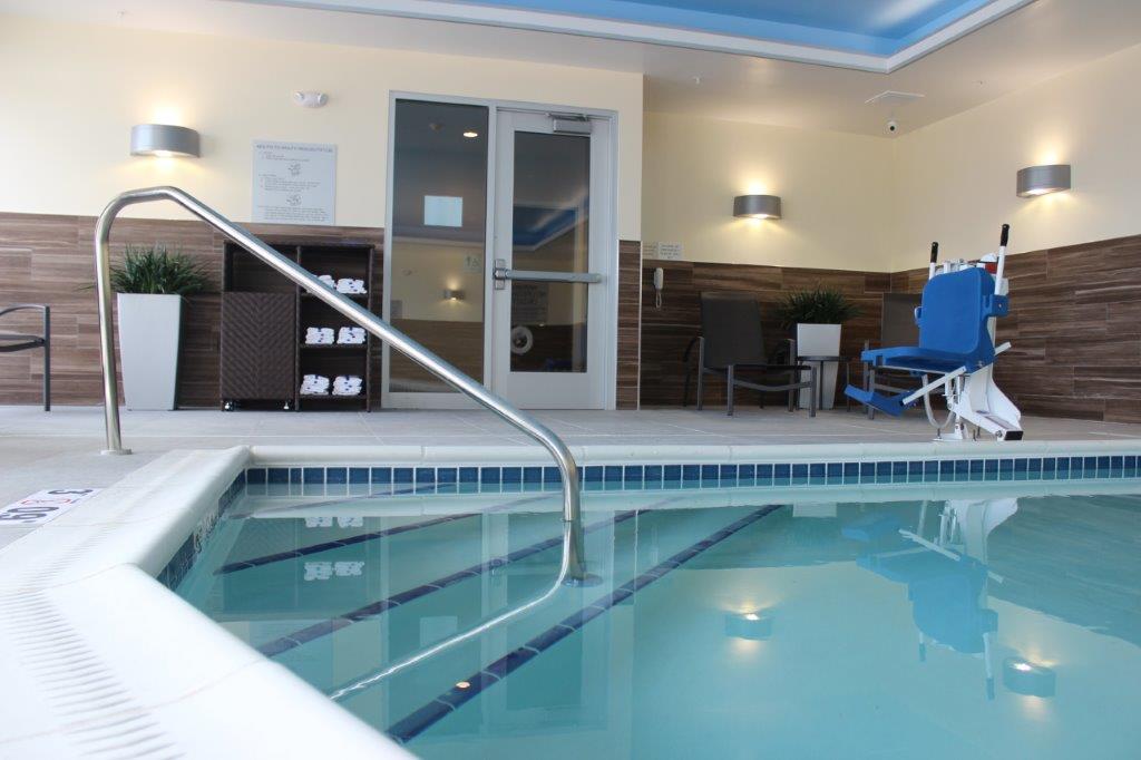 Fairfield Inn pool